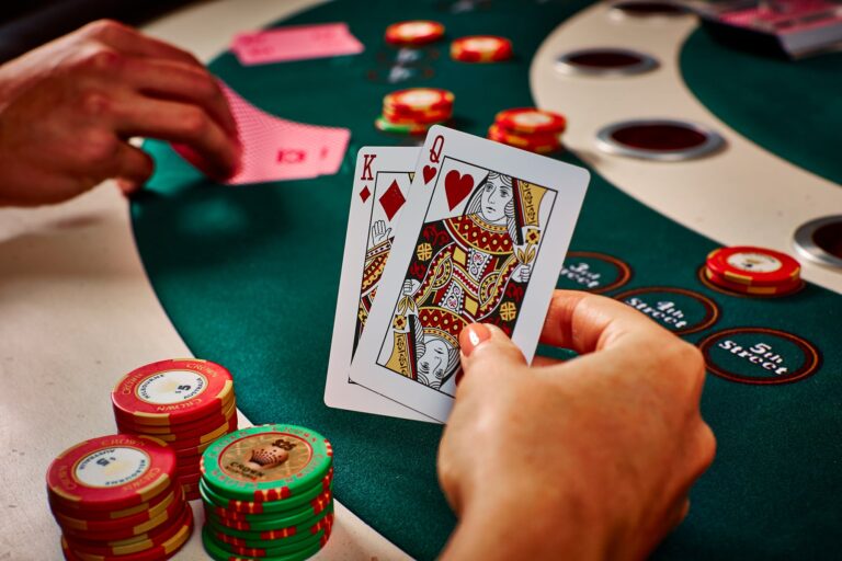 How to Play Baccarat at Casino Sites